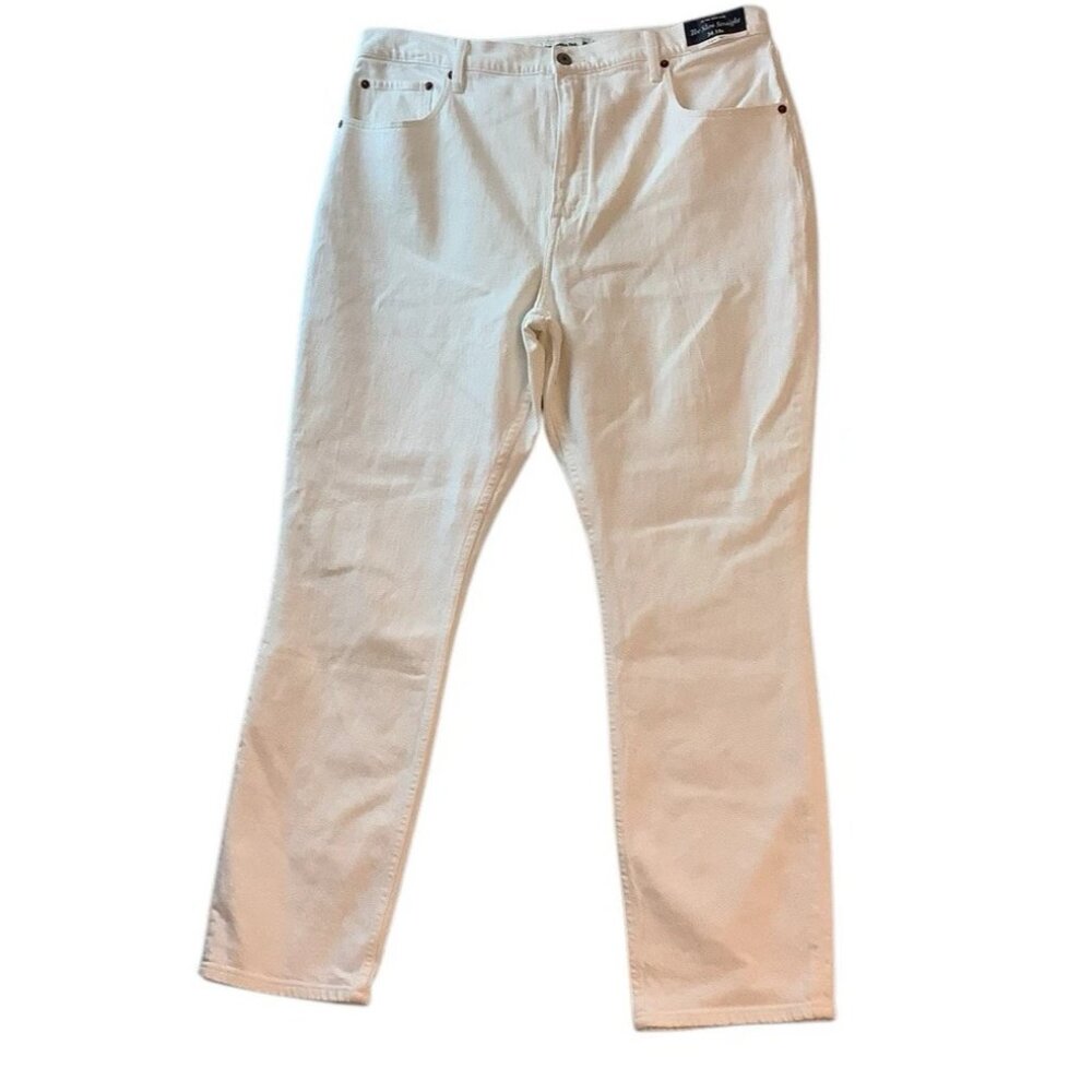 NWT Abercrombie & Fitch The Slim Straight High Rise White Jeans Womens 34/18